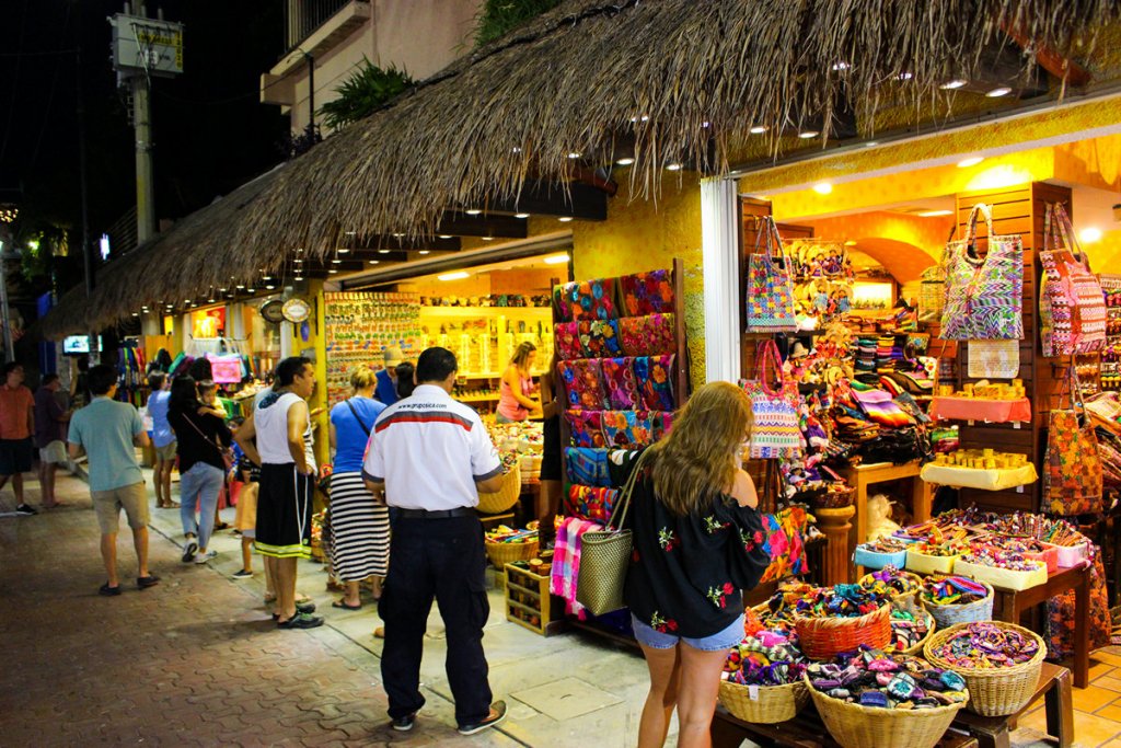 5th Avenue in Playa del Carmen - Souvenir Shops