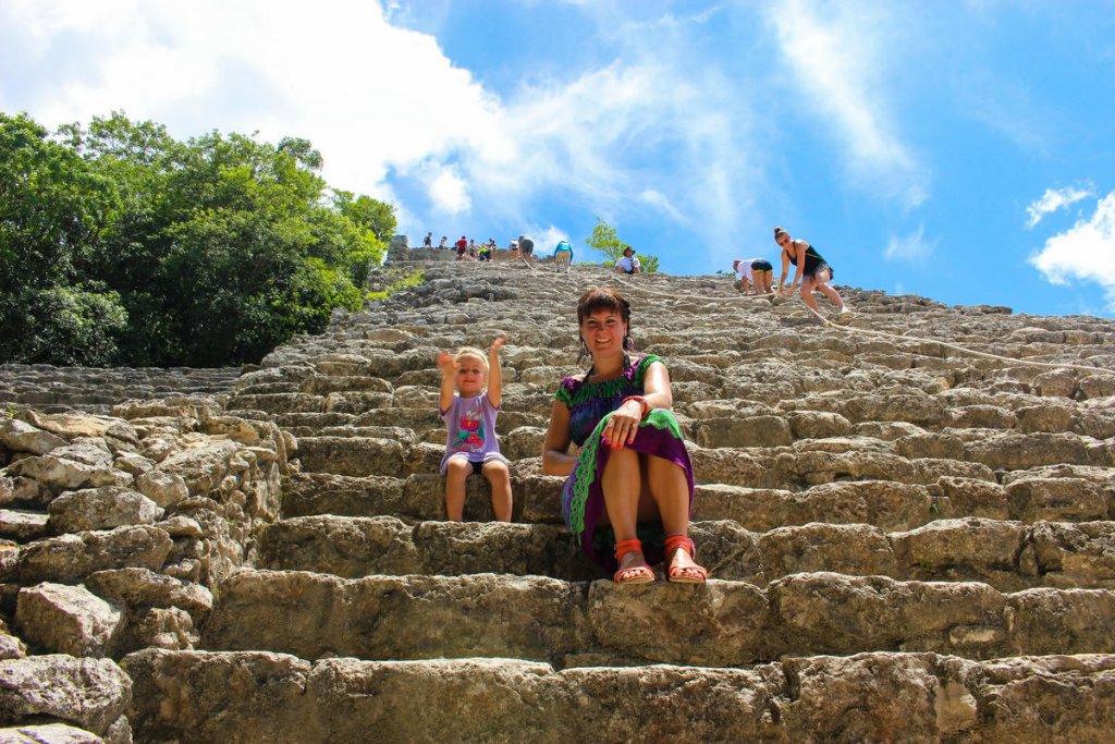 Auf die Pyramide klettern in Cobá