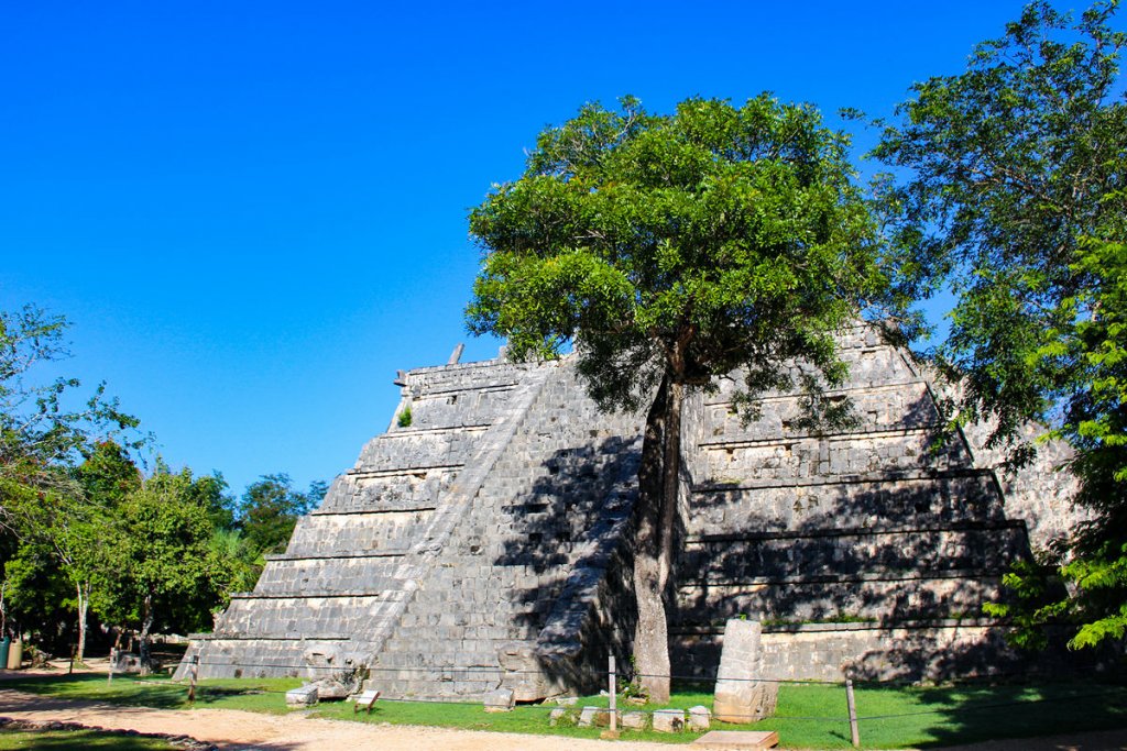 Hohenpriestergrab El Osario Chichen Itza