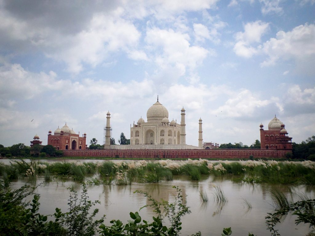 Taj Mahal Fluss Agra