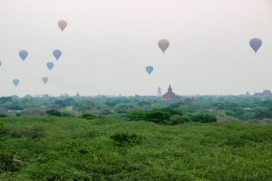 Heißluftballons Bagan Sonnenaufgang