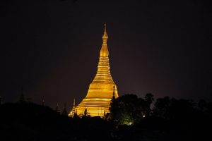 Nachtaussicht Shwedagon Pagode Hotel H Valley Yangon