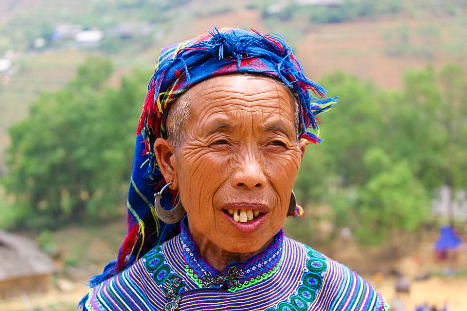 Hmong Frau Can Cau Market