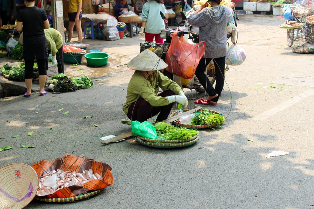Straßenmarkt in Hanoi