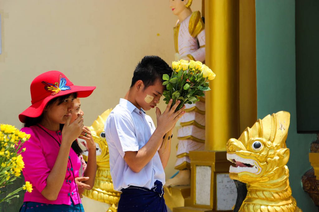 Beter Shwedagon Pagode