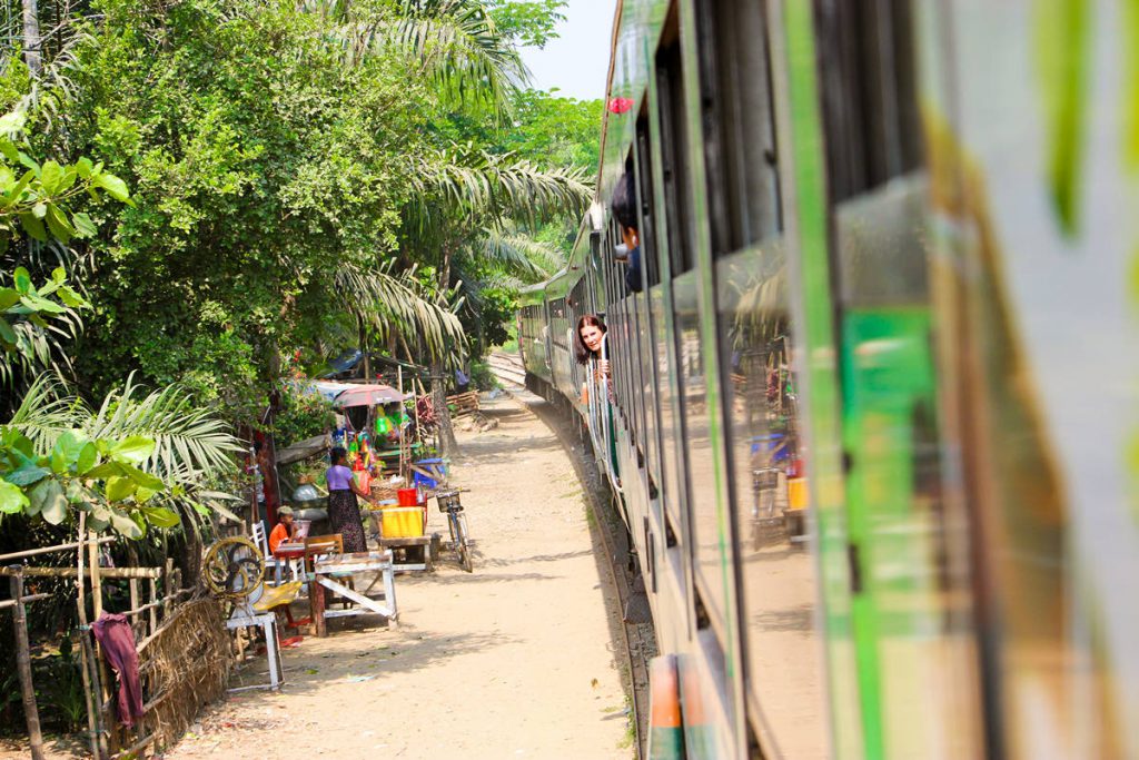 Fahrt Circular Train Yangon