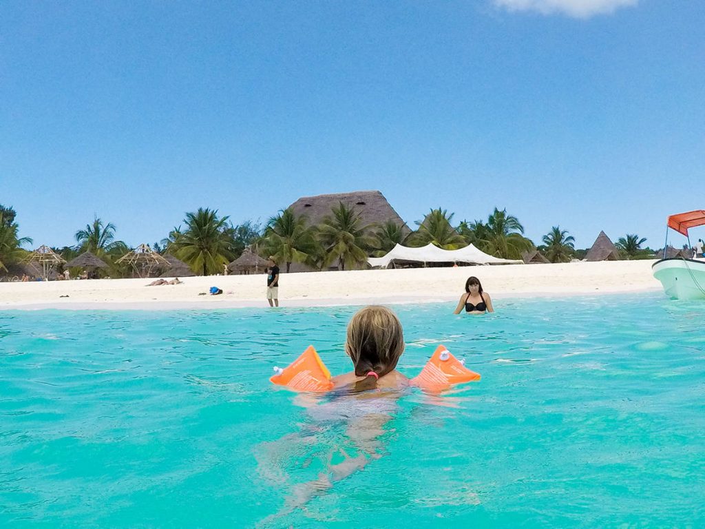 Schwimmen Kendwa Beach