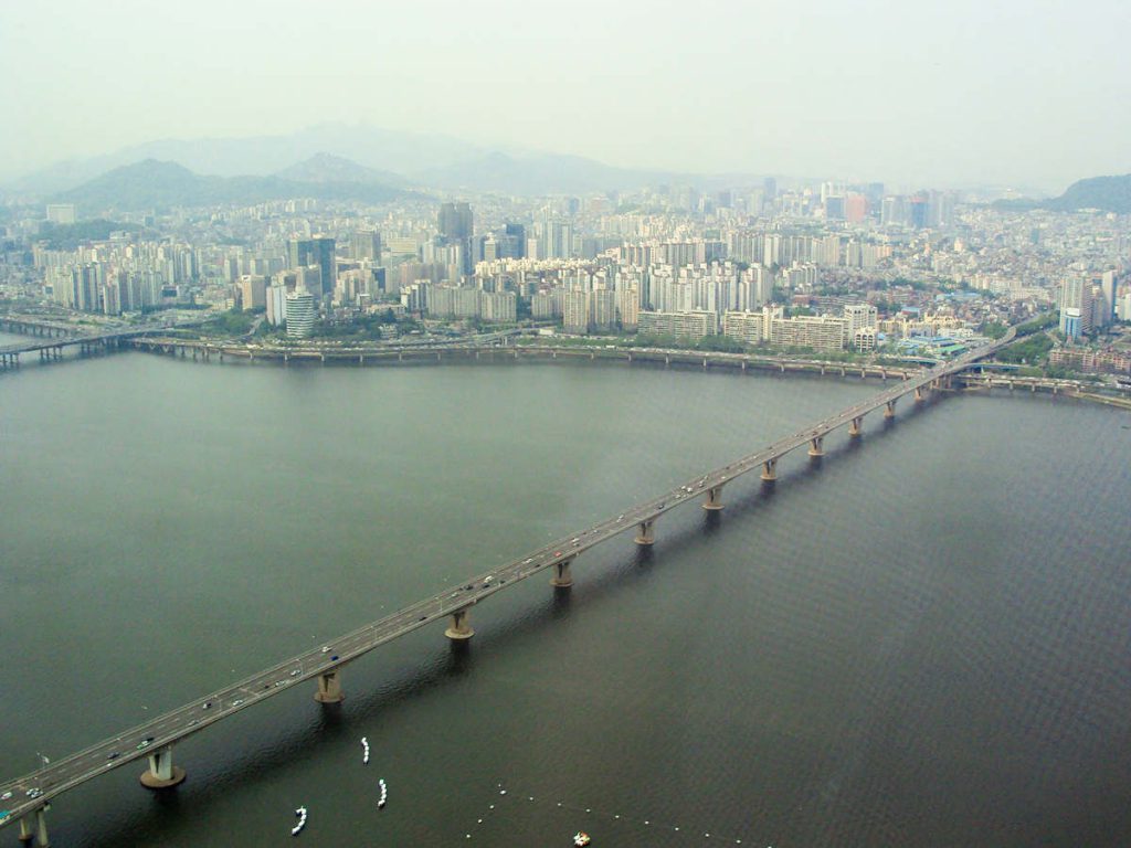 Aussicht auf den Han-Fluss von dem 63 Building in Seoul