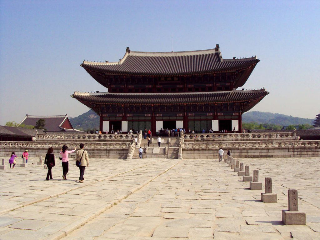 Geunjeongjeon Hall im Gyeongbokgung Palast in Seoul