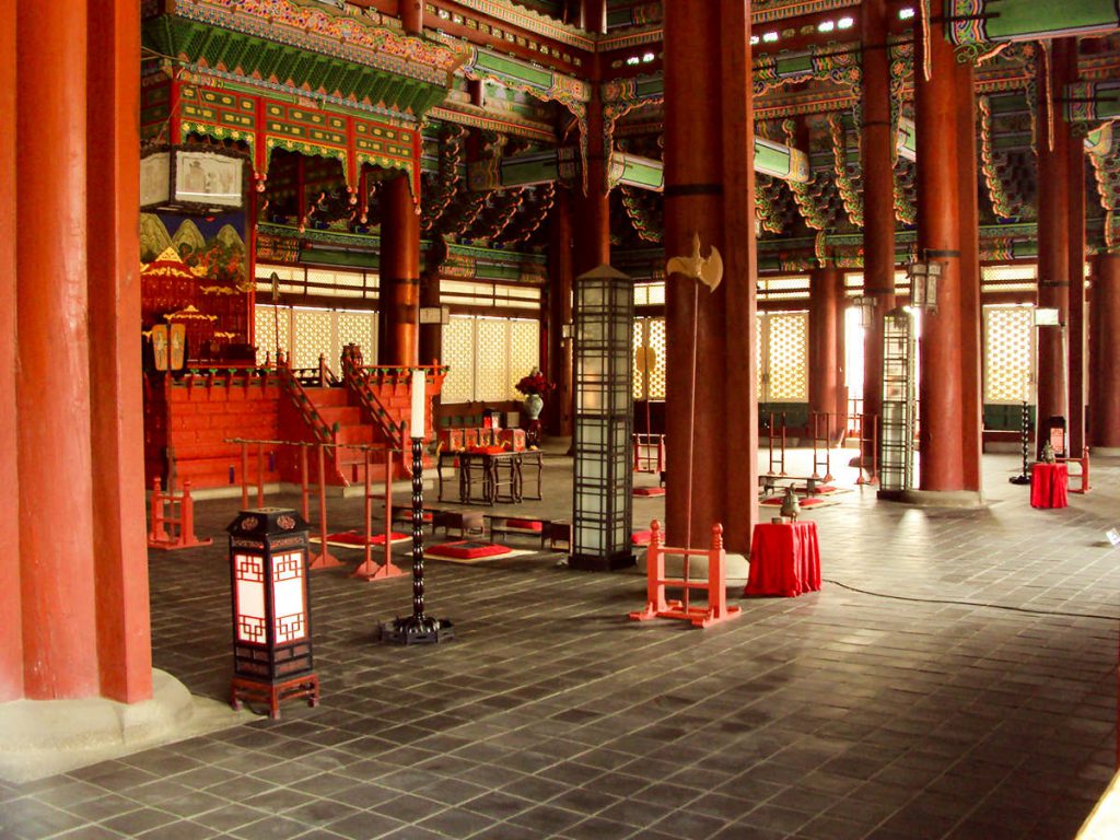 Geunjeongjeon Thronsaal