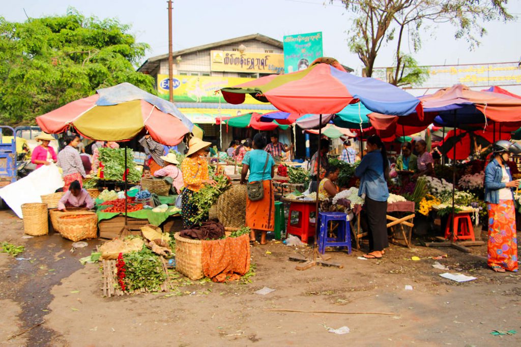 Htin Tone Taik Market Mandalay