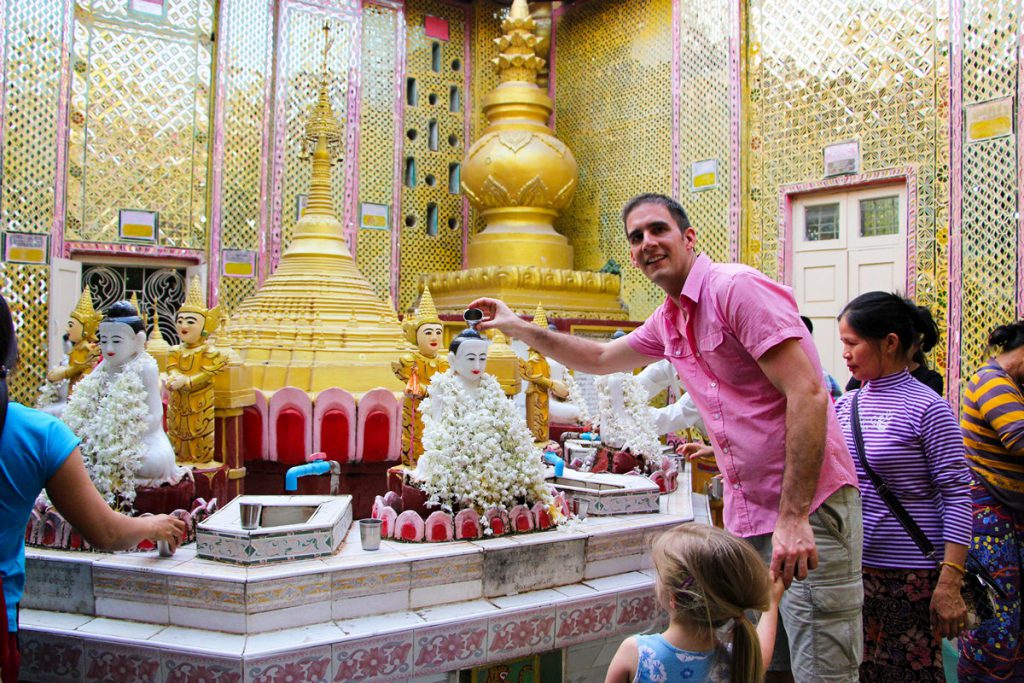 Su Taung Pyae Pagoda Madalay Hill