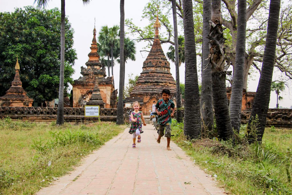 Yadana Hsemee Pagode Complex