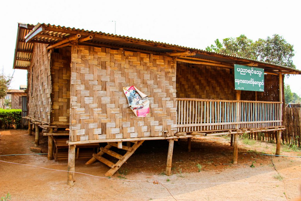 Kindergarten in einem Pa O Dorf