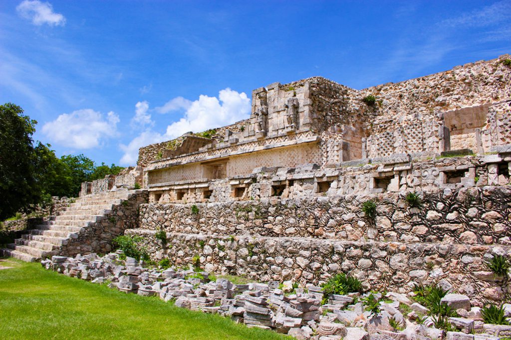 Palast der Masken in Kabah auf Yucatan