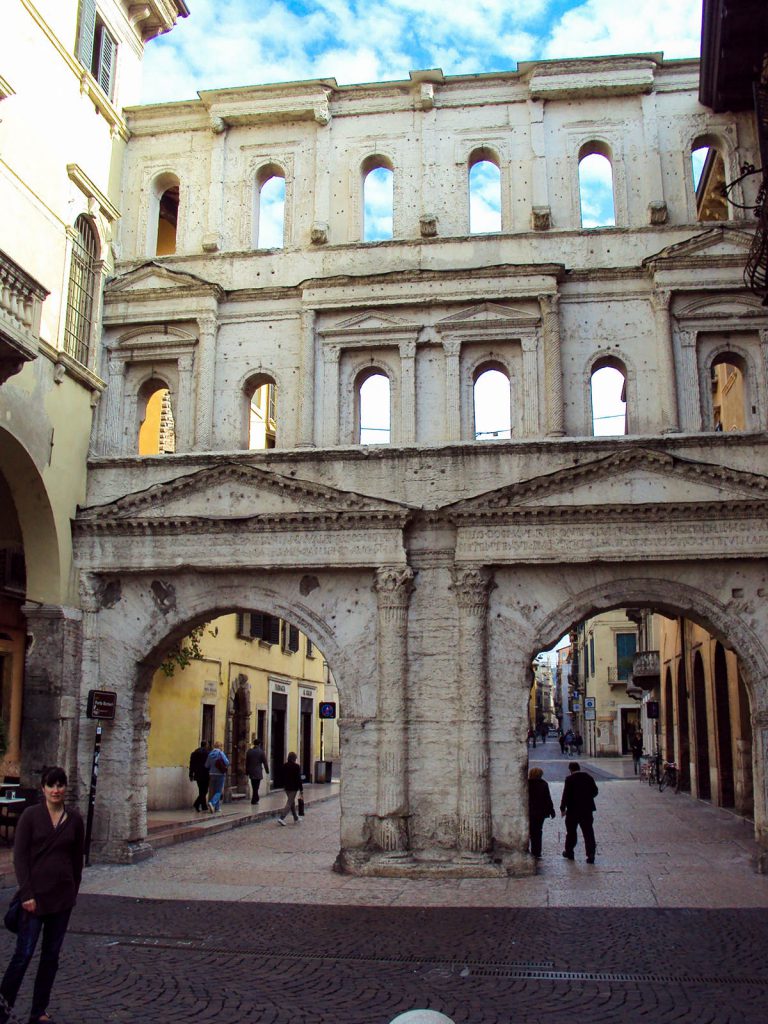 Porta dei Borsari in Verona