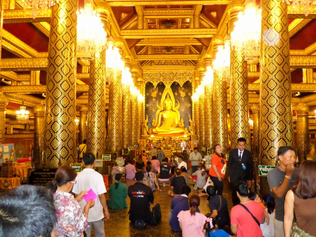 Im Wat Phra Si Rattana Mahathat Tempel