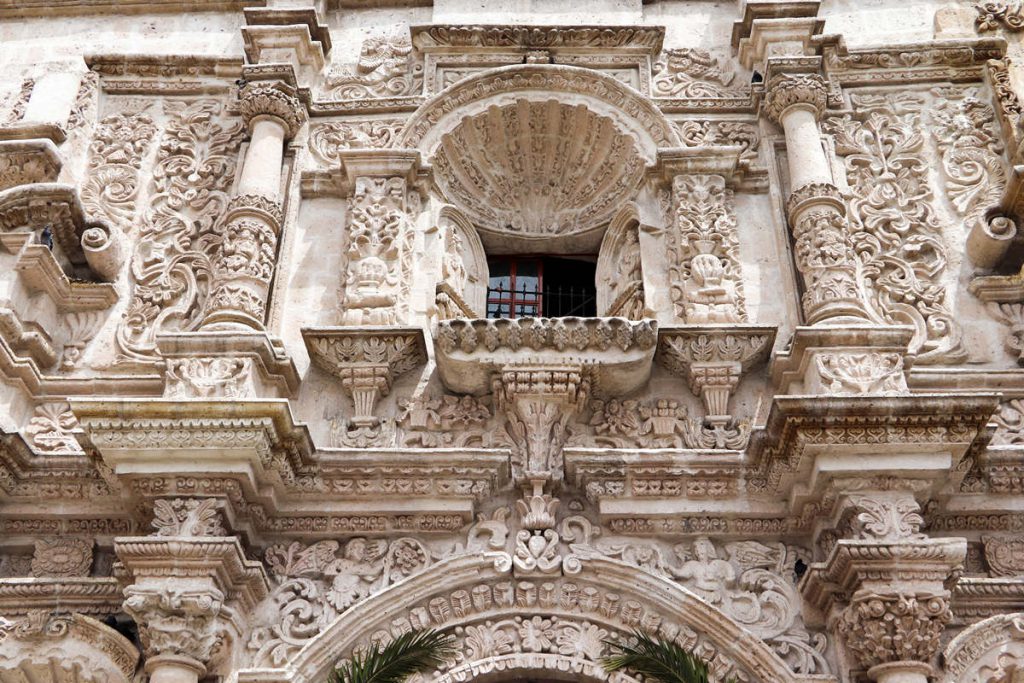 Fassade der Iglesia de San Agustín (Arequipa)