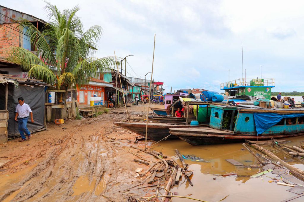 Hafen in Nauta Peru