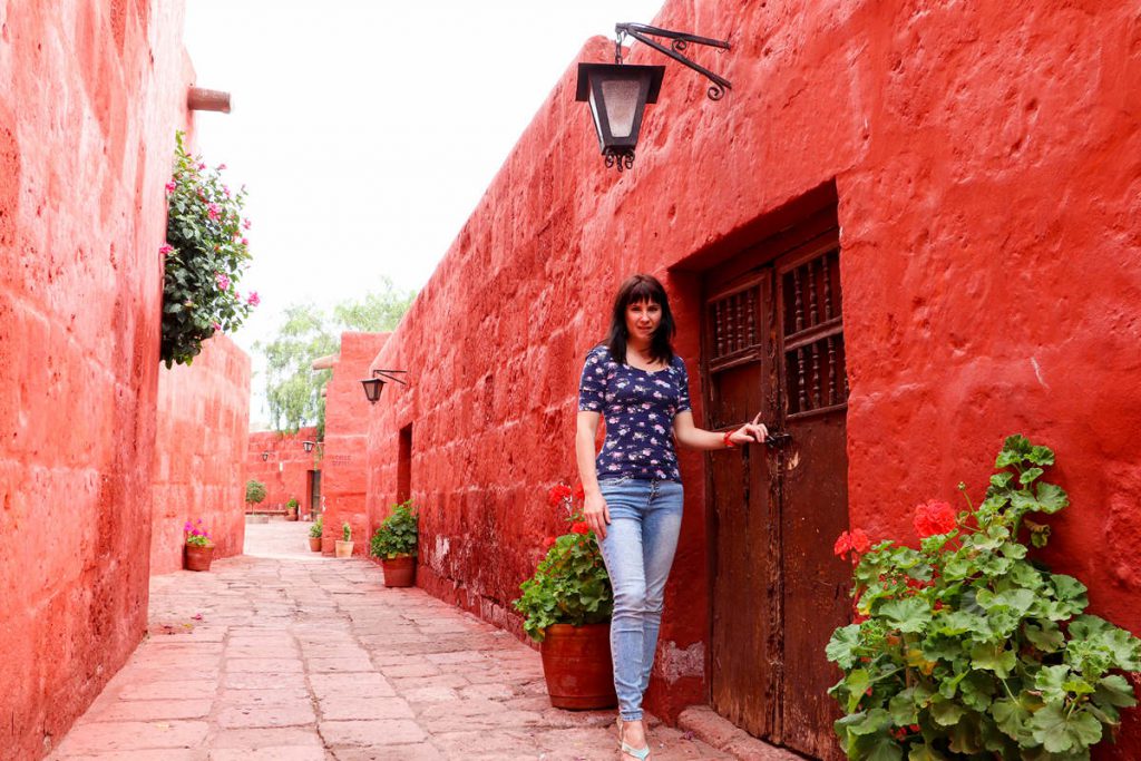 Rote Gebäude im Kloster Santa Catalina in Arequipa