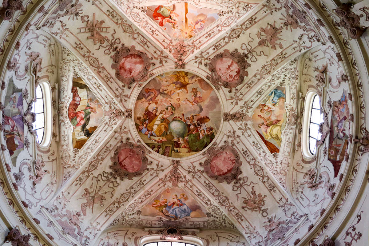 Kuppel der Klosterkirche Notre Dame du Sacré Coeur in Eichstätt