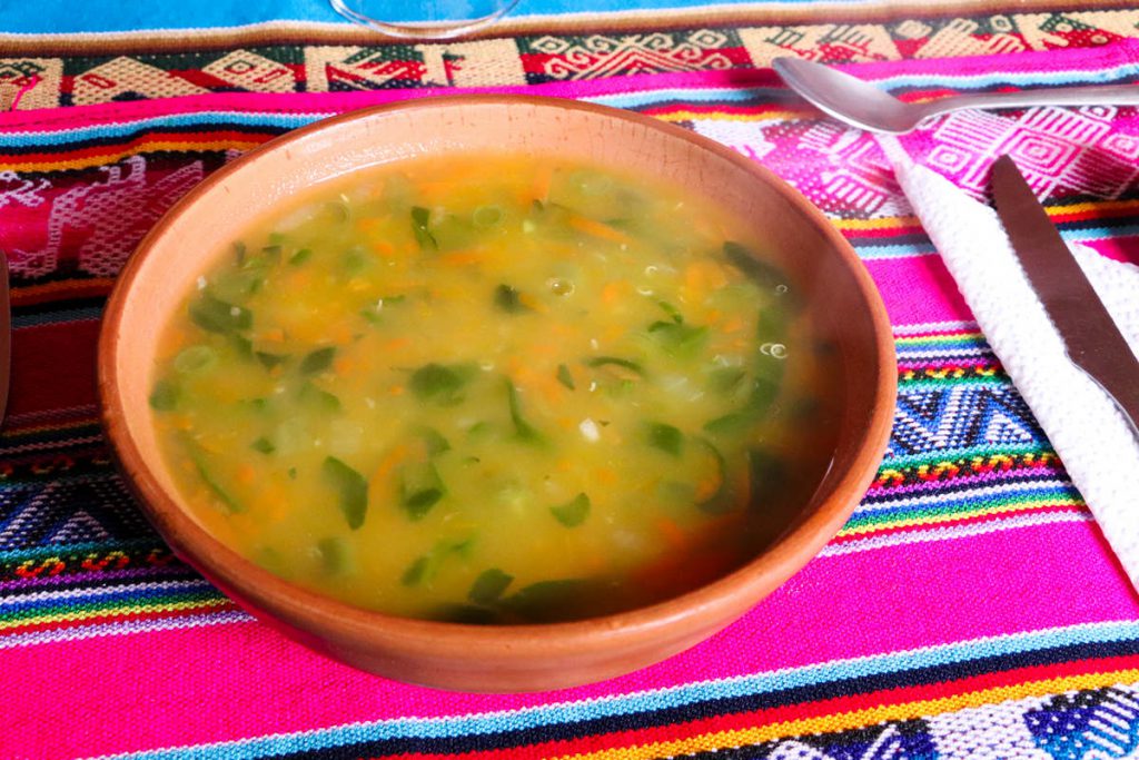 Quinoa Suppe auf Amantani