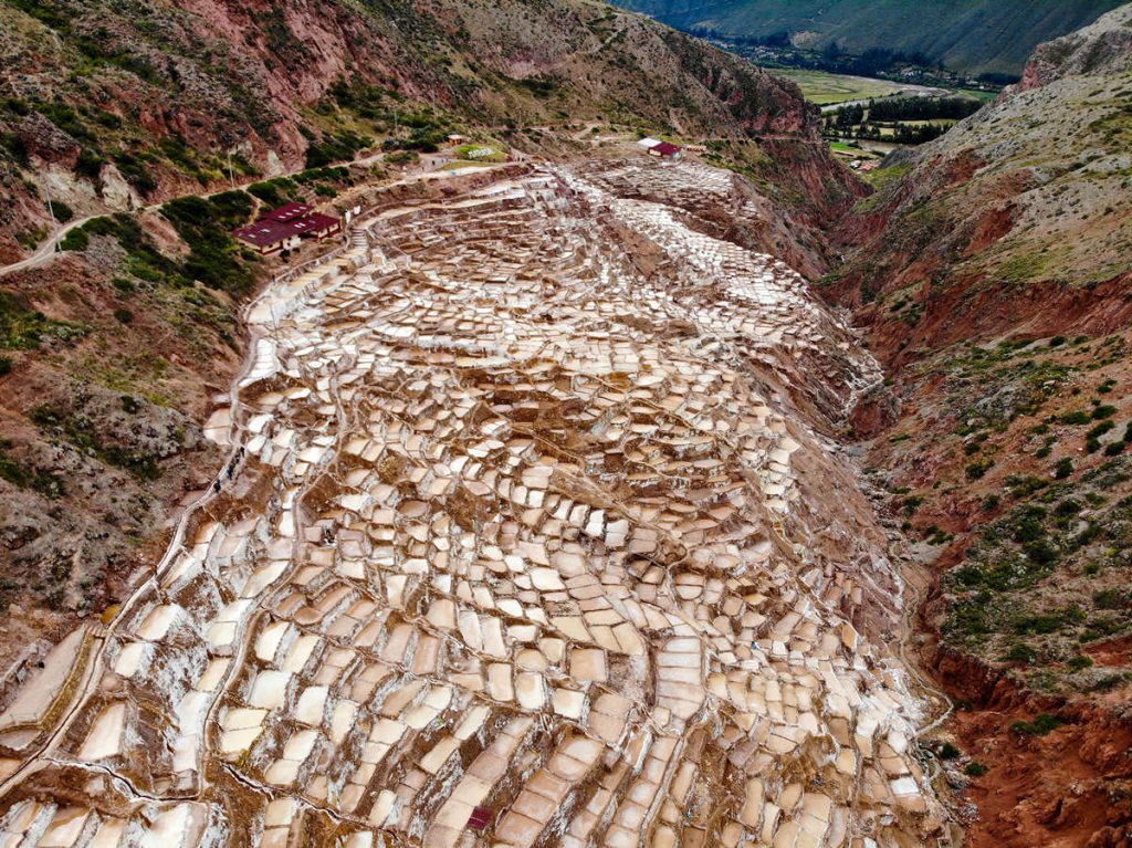 Maras Salzterrassen aus der Luft