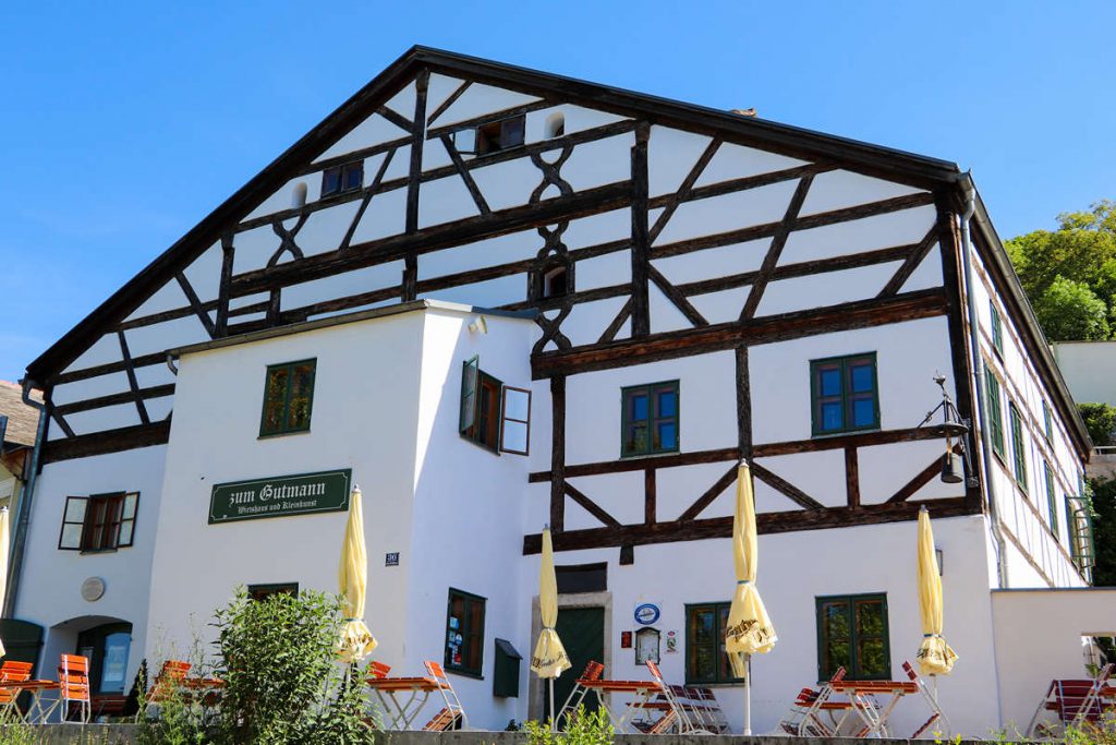 "zum Gutmann" Restaurant in einem Jurahaus