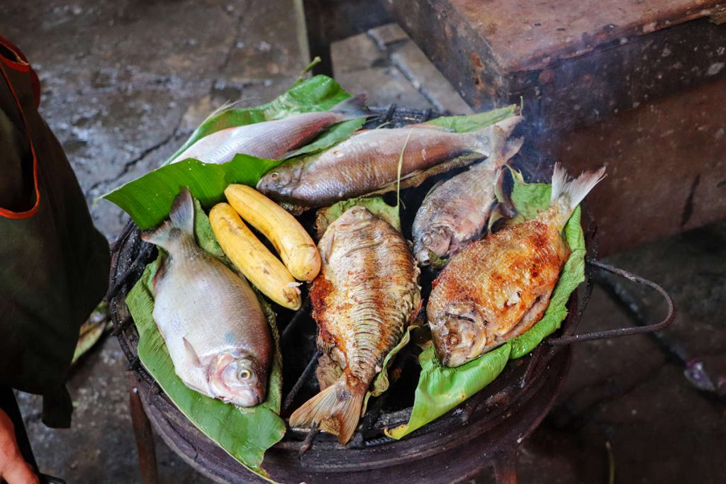 Gegrillte Fische Belén Market
