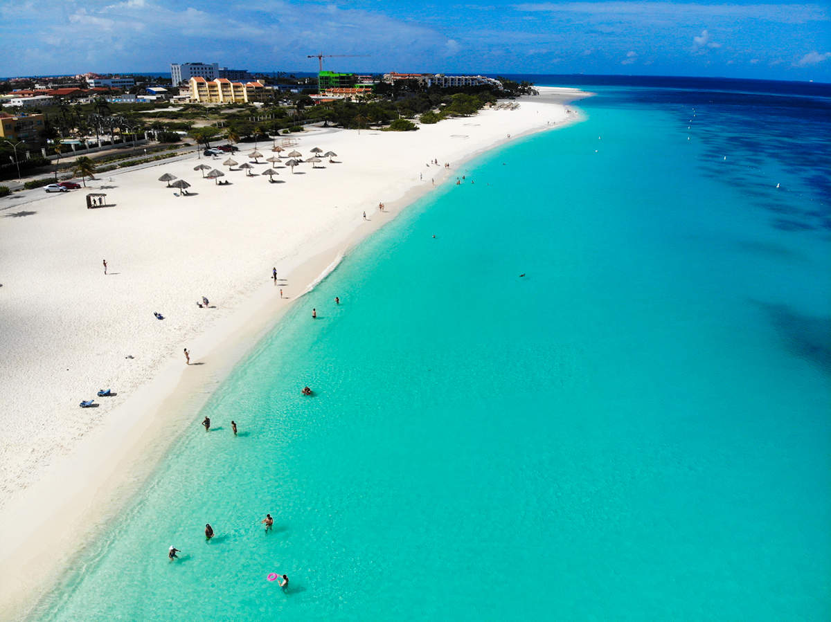 Eagle Beach: einer der schönsten Strände Arubas - TravelSicht