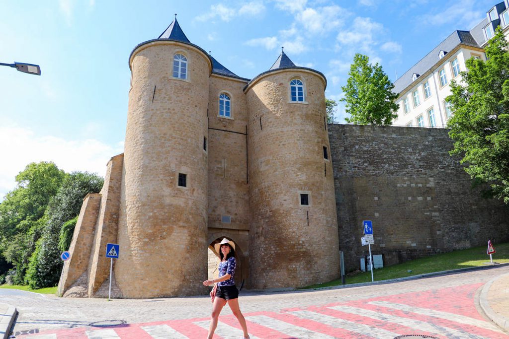 Spanish Turret, Porte des Trois Tours