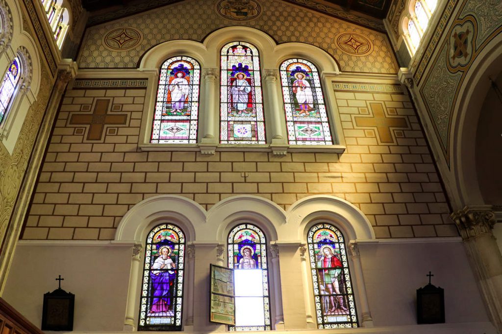 Bleiglasfenster in der Kathedrale Reggio Calabria
