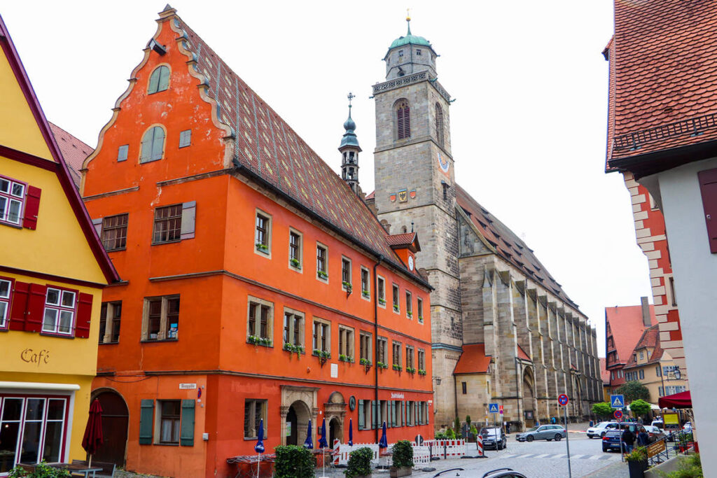 St.-Georgs-Münster in Dinkesbühl