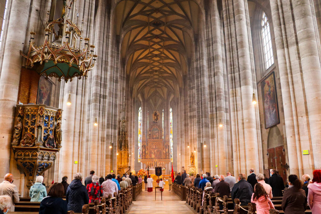 St.-Georgs-Münster von innen