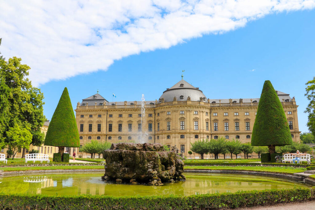 Springbrunnen im Hofgarten Würzburg