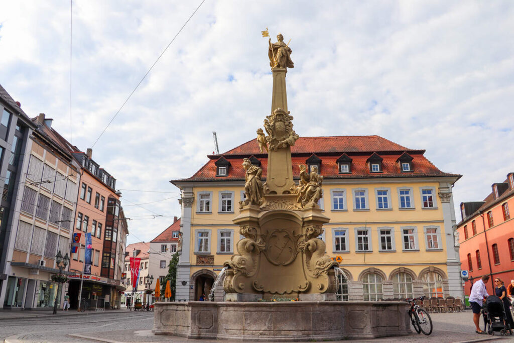 Vierröhrenbrunnen