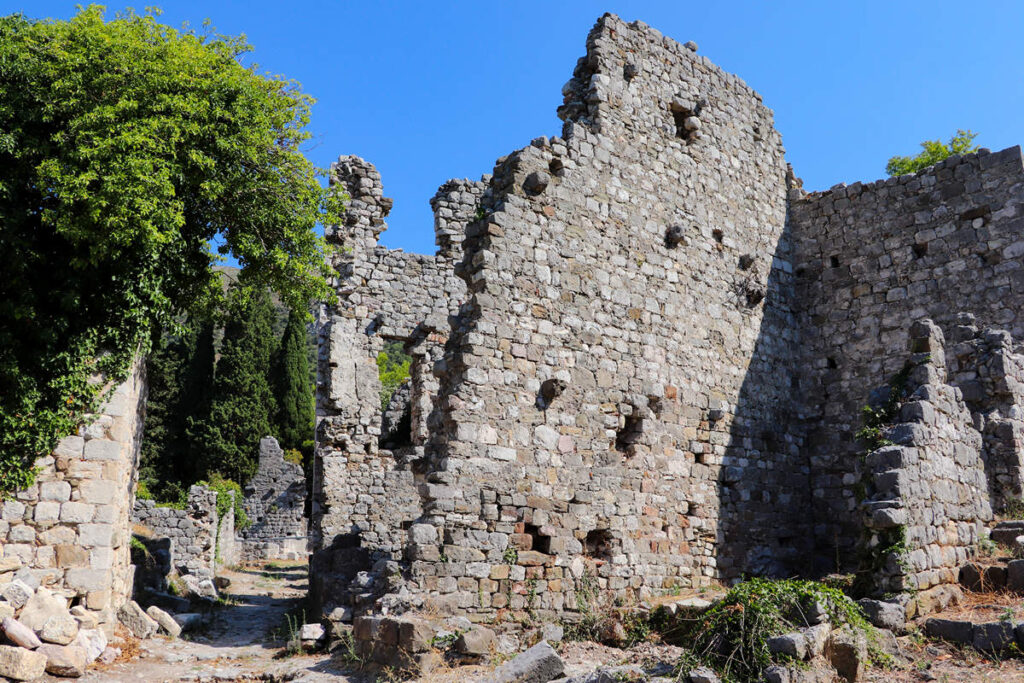 Ruinen Stari Bar