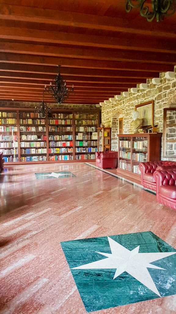 Bibliothek in der Zitadelle von Budva
