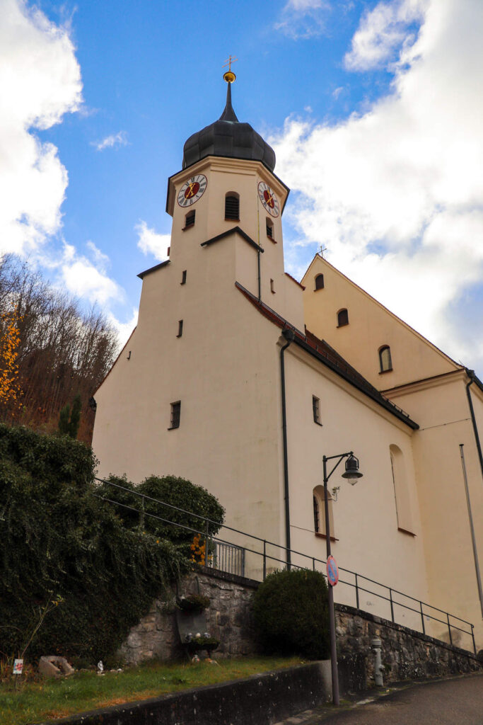 Katholische Pfarrkirche Mariä Himmelfahrt Kipfenberg