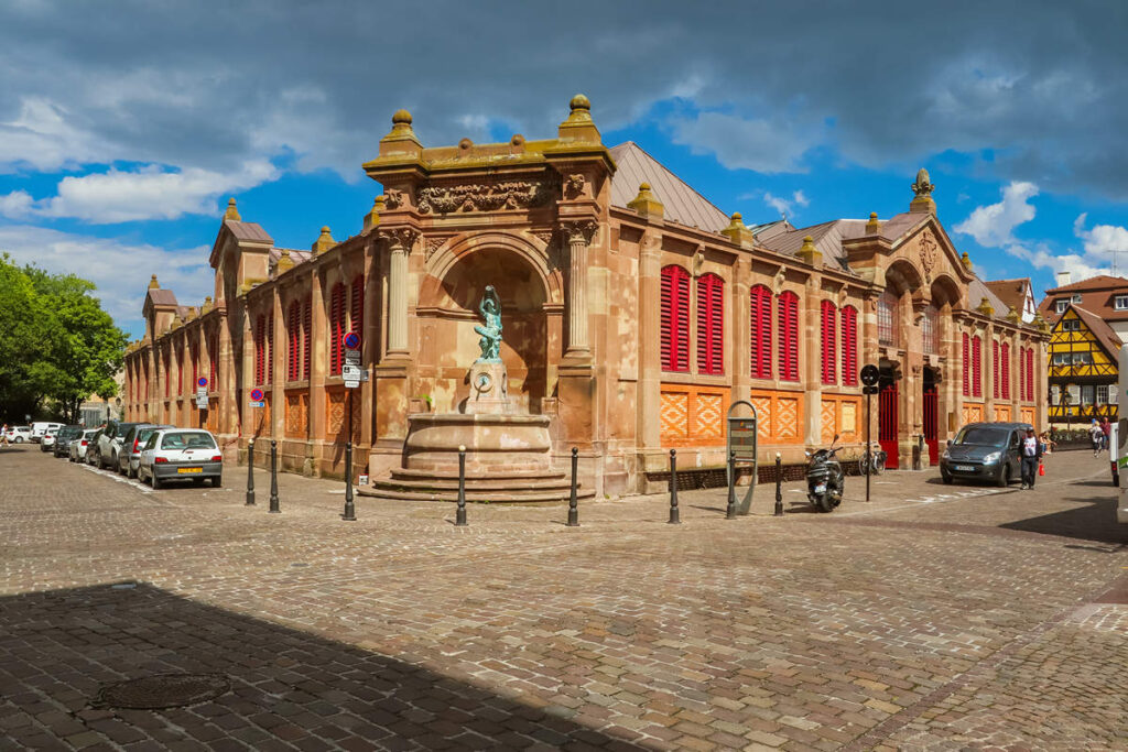 Markthalle von außen in Colmar