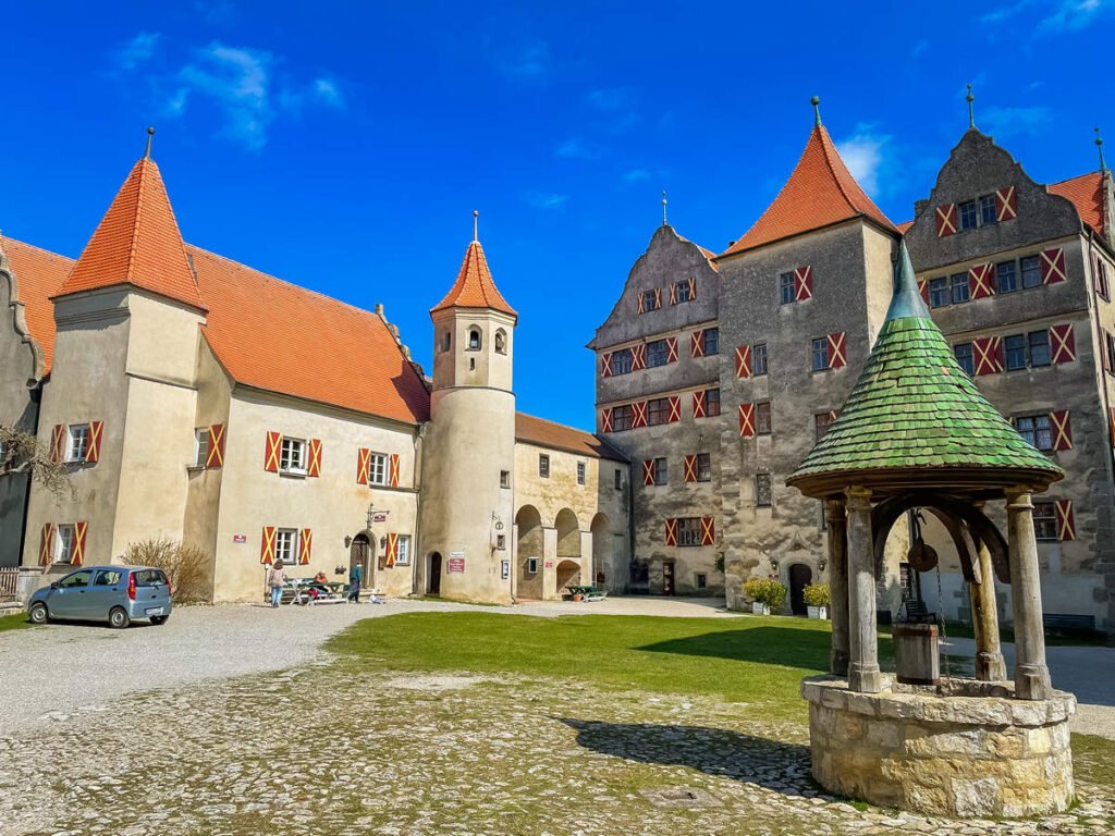 Innenhof Burg Harburg