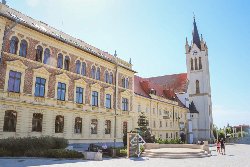 Sitzstatue Festetics Keszthely