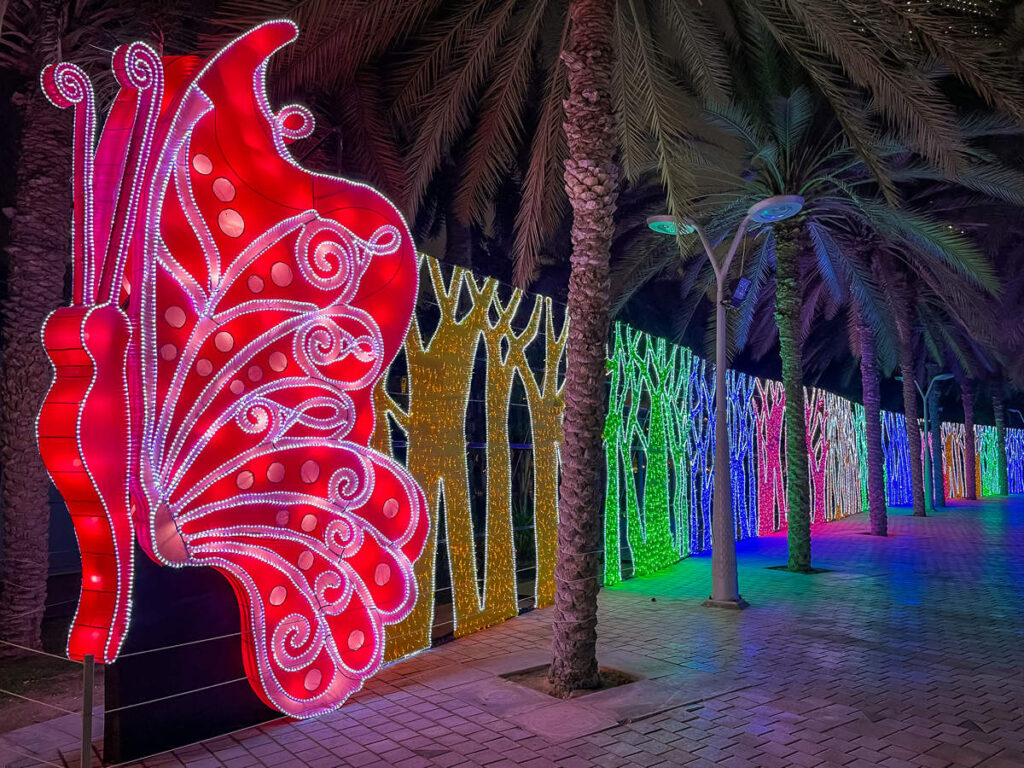 Schmetterling Dubai Garden Glow