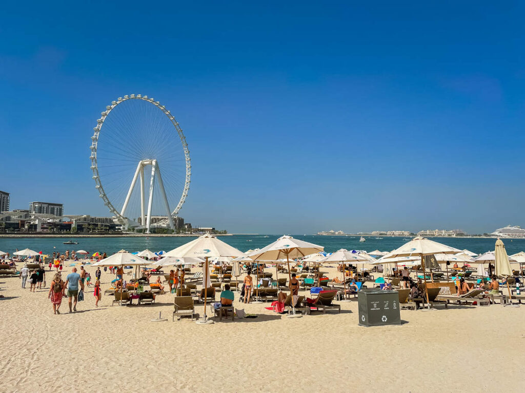 JBR Beach mit Ain Dubai