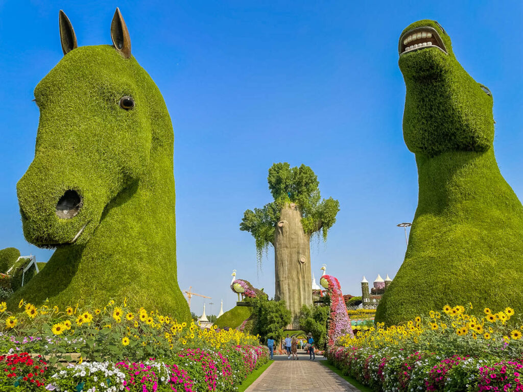 Pferde aus Pflanzen Dubai Miracle Garden