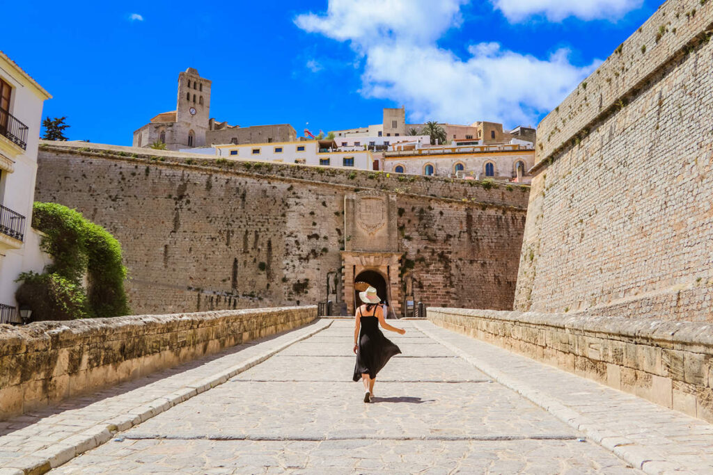 Torbogen Dalt Vila