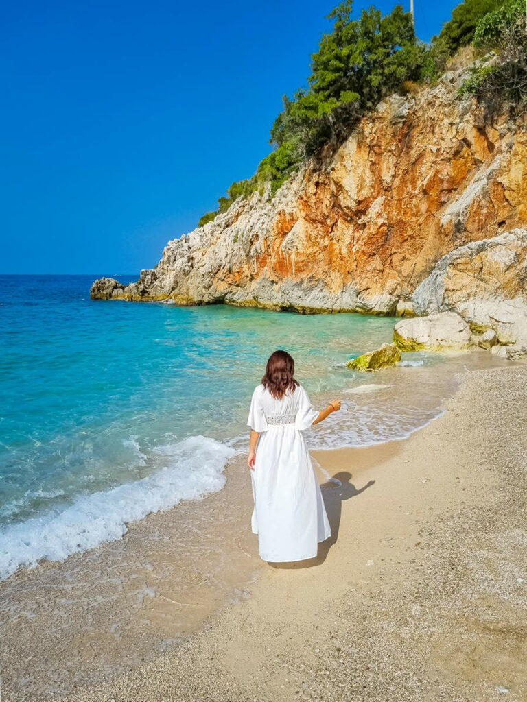 Auf dem Gjipe Beach