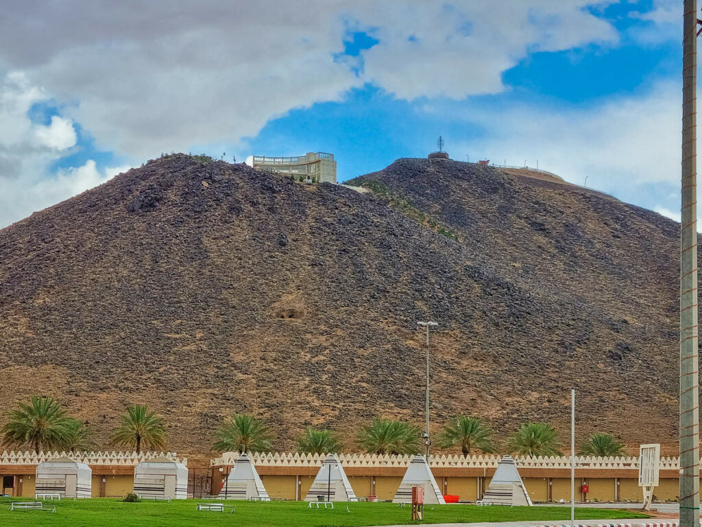 Al Samra Mountain