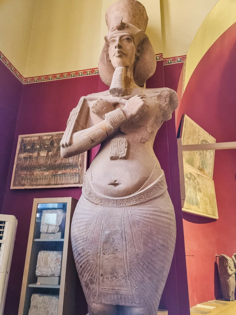 Echnaton Statue
