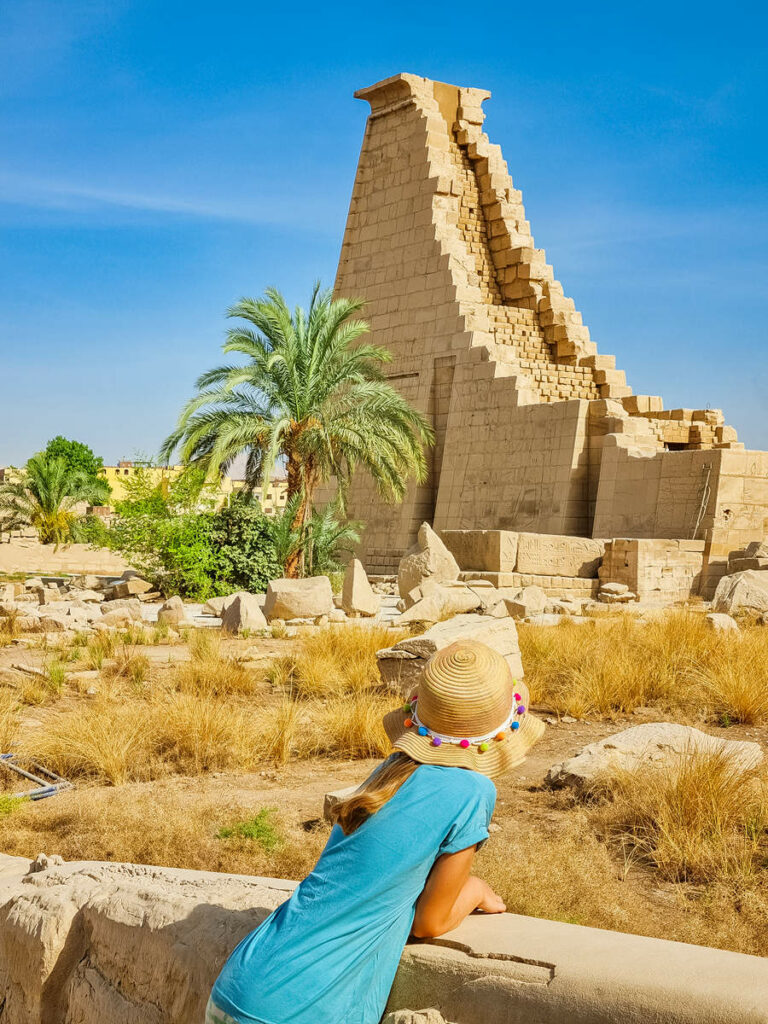 Neunter Pylon Karnak Tempel